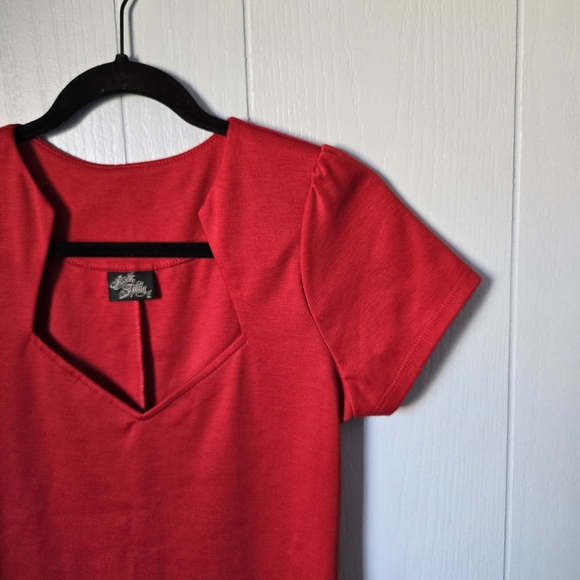 Rock Steady Red Retro 50's Pinup style Blouse Top Size Medium Rockabilly - Picture 3 of 5